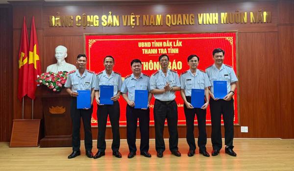 Thanh tra tỉnh Đắk Lắk công bố các quyết định về công tác cán bộ