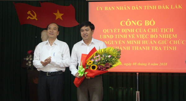 Trao Quyết định bổ nhiệm Chánh Thanh tra tỉnh Đắk Lắk 