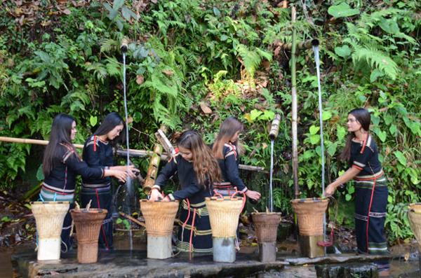 Gìn giữ mạch nguồn văn hóa truyền thống