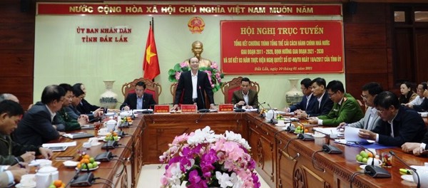 Đắk Lắk tổ chức Hội nghị trực tuyến tổng kết Chương trình tổng thể CCHC Nhà nước giai đoạn 2011 - 2020, định hướng giai đoạn 2021 – 2030 và sơ kết 03 năm thực hiện Nghị quyết số 07-NQ/TU ngày 18/4/2017 của Tỉnh ủy; tổng kết nhiệm vụ CCHC của tỉnh năm 2020